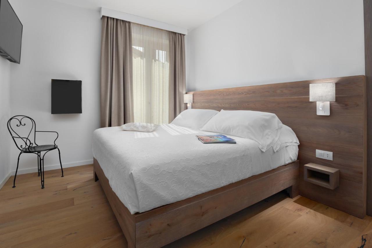 Il Giardino Degli Aranci Bed & Breakfast Mores Exterior photo